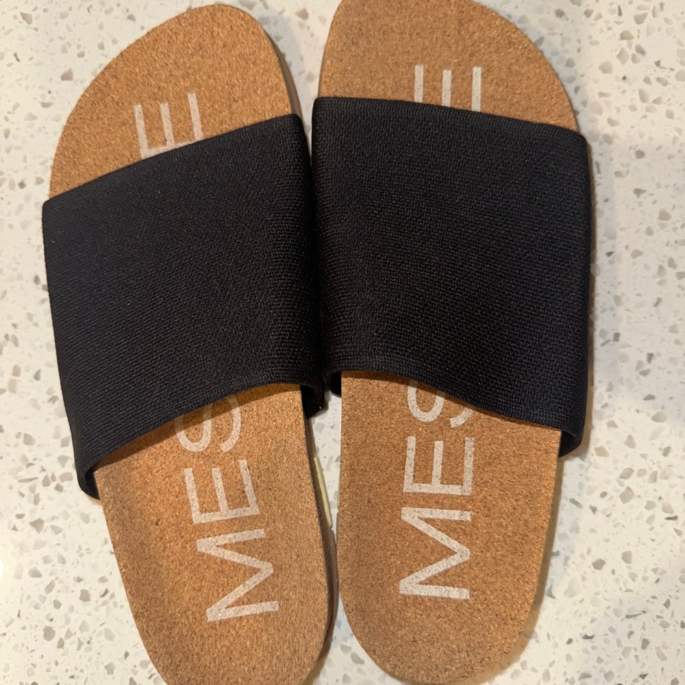 Message HQ SHAW CLASSIC Slide - Black 36